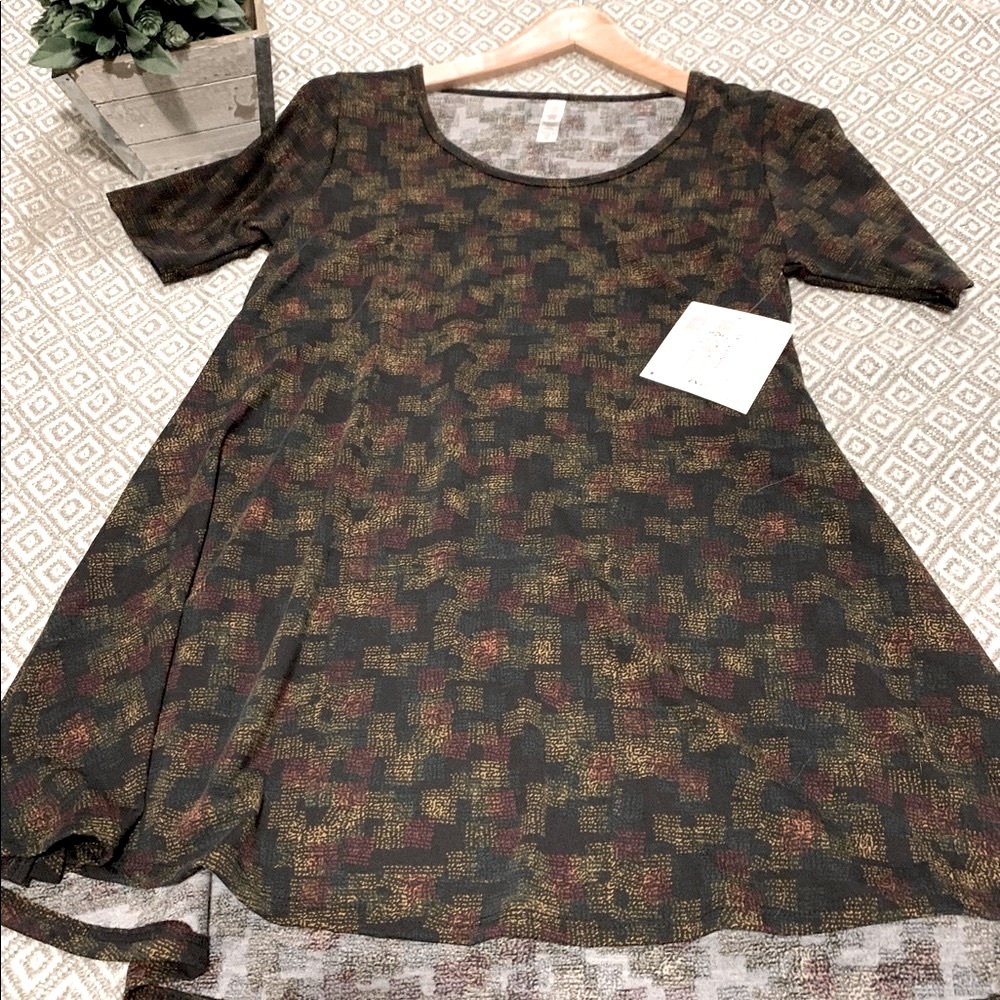 LuLaRoe Perfect Tee